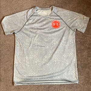 Men’s Under Armour shirt